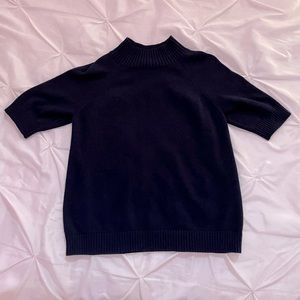 Banana Republic Blue turtleneck short sleeve shirt, Size M but fits S-M